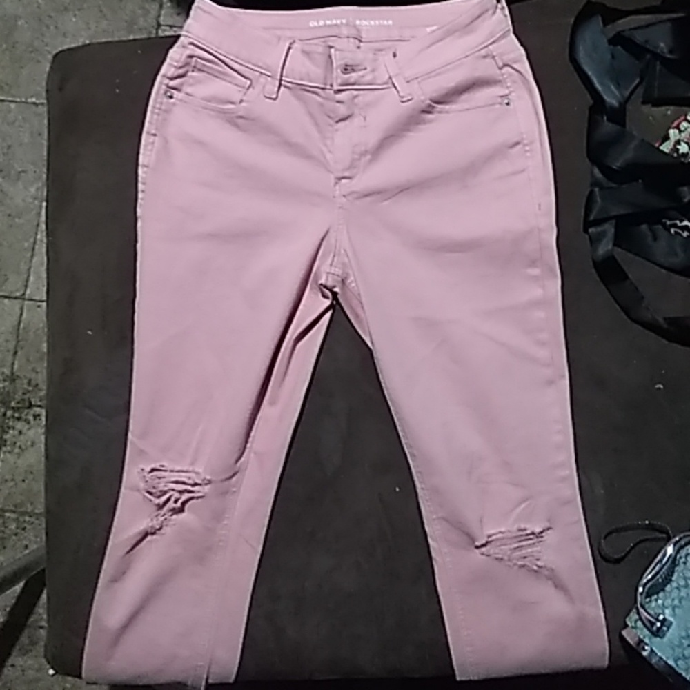 Old navy rockstar jeans, very lightly worn!